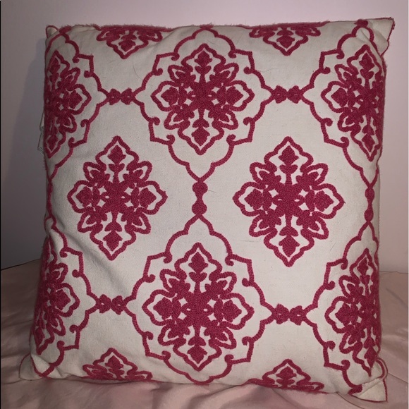 Decorative throw pillow - Picture 2 of 2